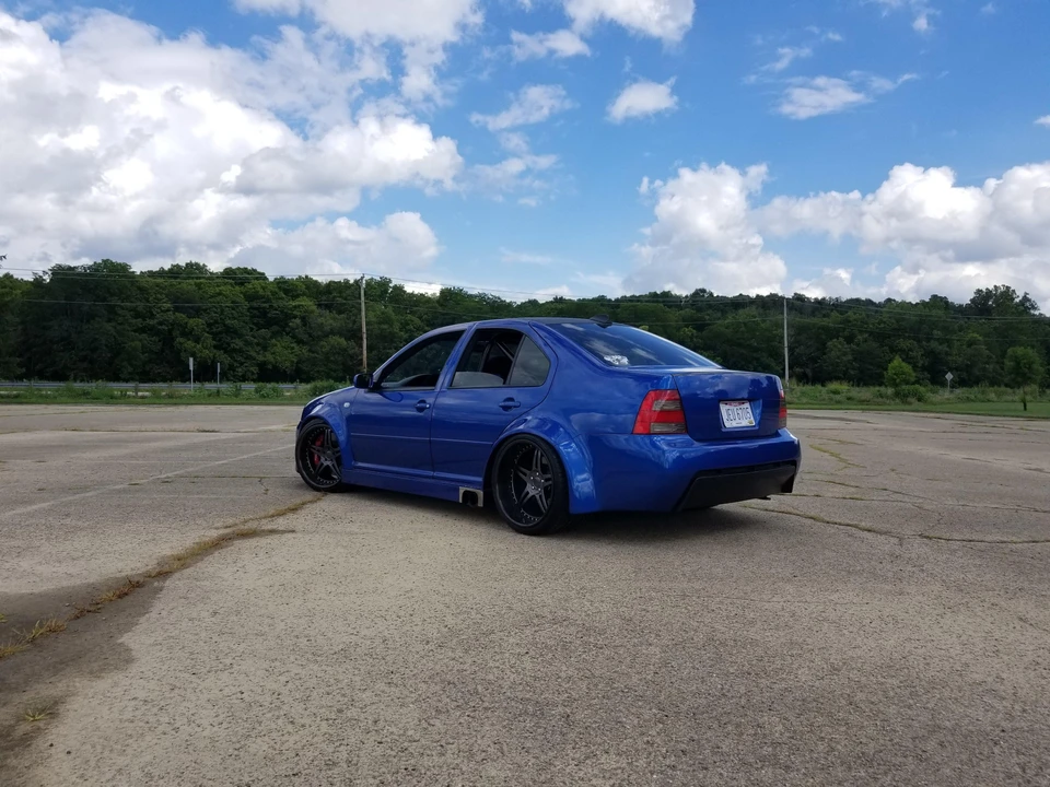 2004 Volkswagen A4 Jetta - Image 16 of 31
