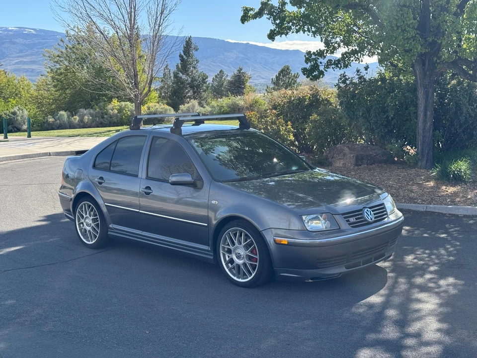 2004 Volkswagen A4 Jetta - Image 8 of 31