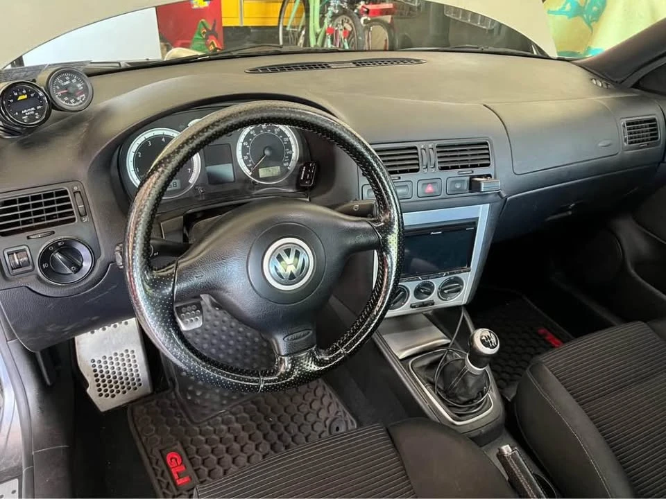 2004 Volkswagen A4 Jetta - Image 10 of 19