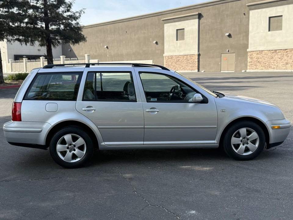 2004 Volkswagen A4 Jetta - Image 9 of 31