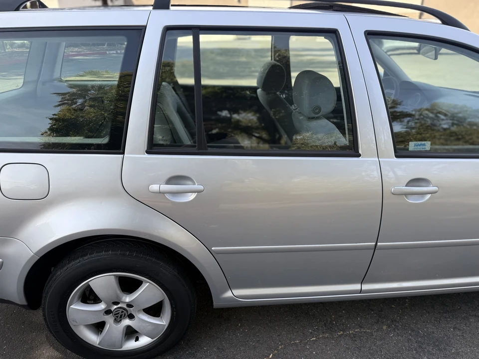 2004 Volkswagen A4 Jetta - Image 23 of 31