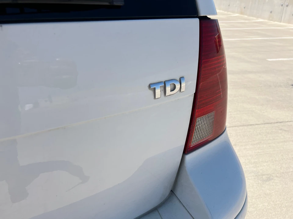 2004 Volkswagen A4 Jetta - Image 14 of 31