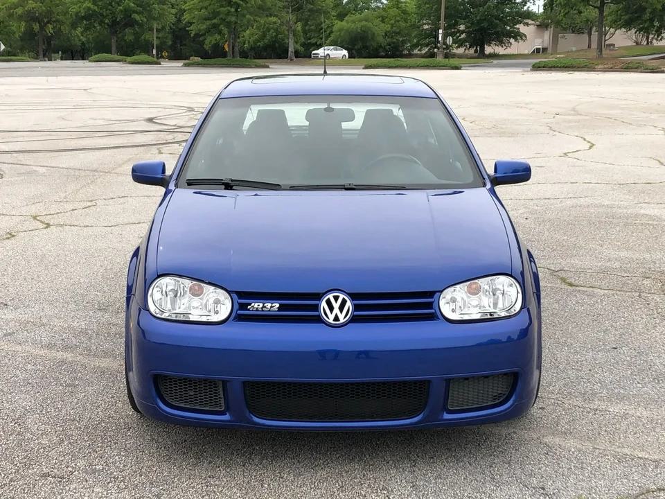 2004 Volkswagen R32 Mk4 - Image 2 of 6