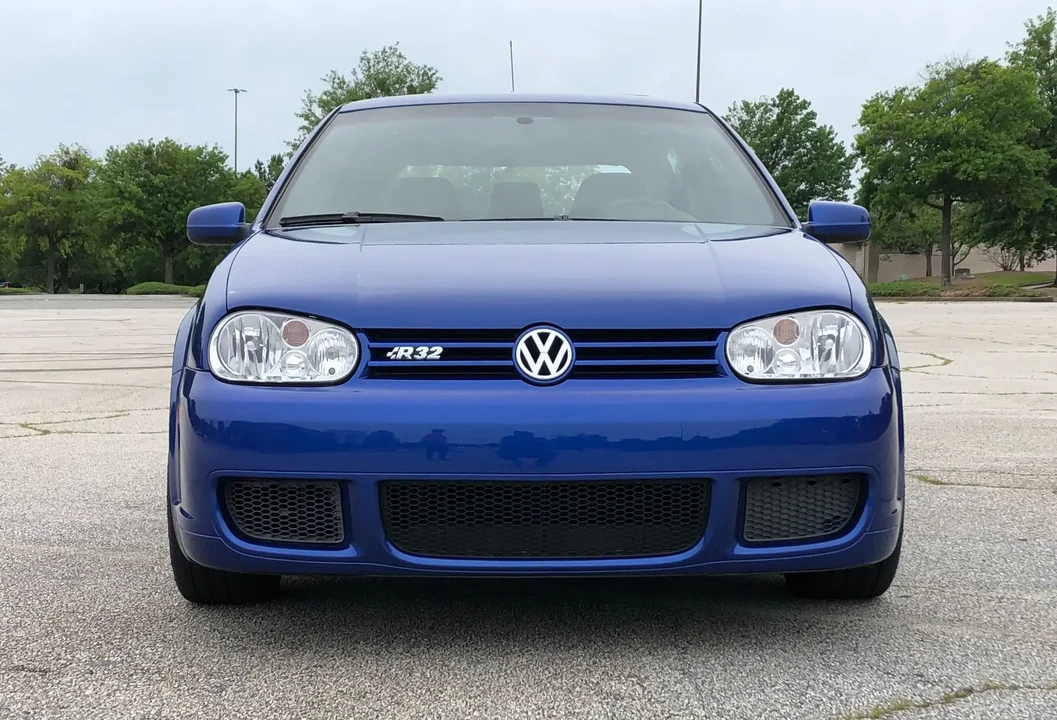 2004 Volkswagen R32 Mk4 - Image 3 of 6