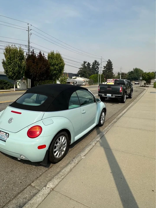 2004 Volkswagen New Beetle - Image 4 of 10