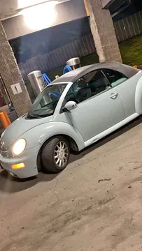 2004 Volkswagen New Beetle Convertible 2D