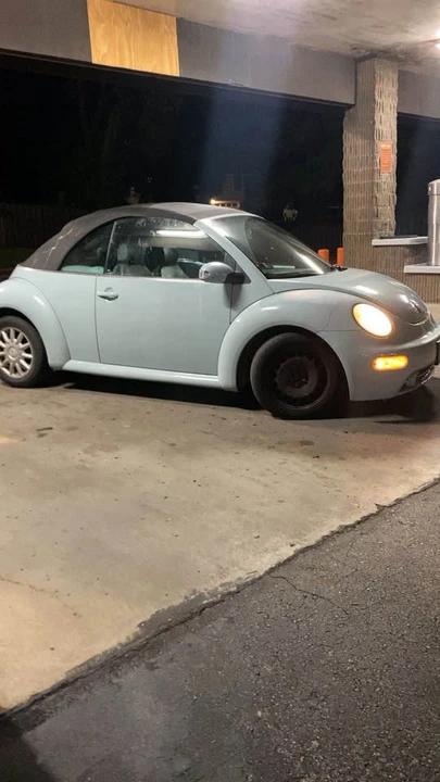 2004 Volkswagen New Beetle - Image 3 of 3