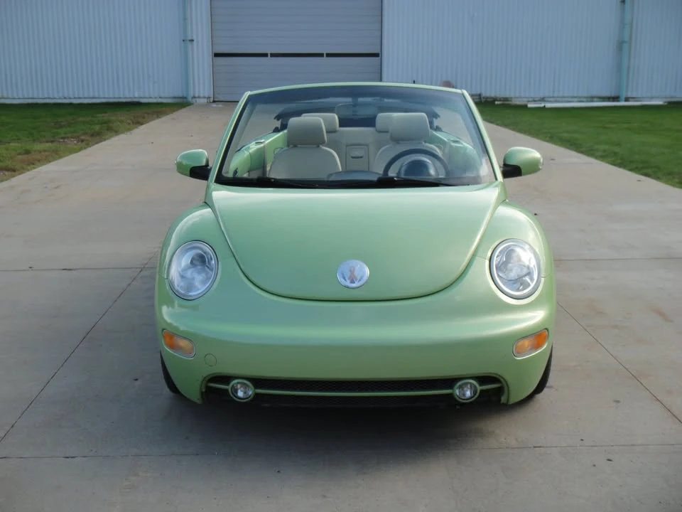 2004 Volkswagen New Beetle - Image 2 of 20