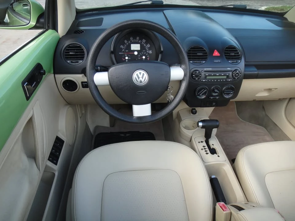 2004 Volkswagen New Beetle - Image 6 of 20