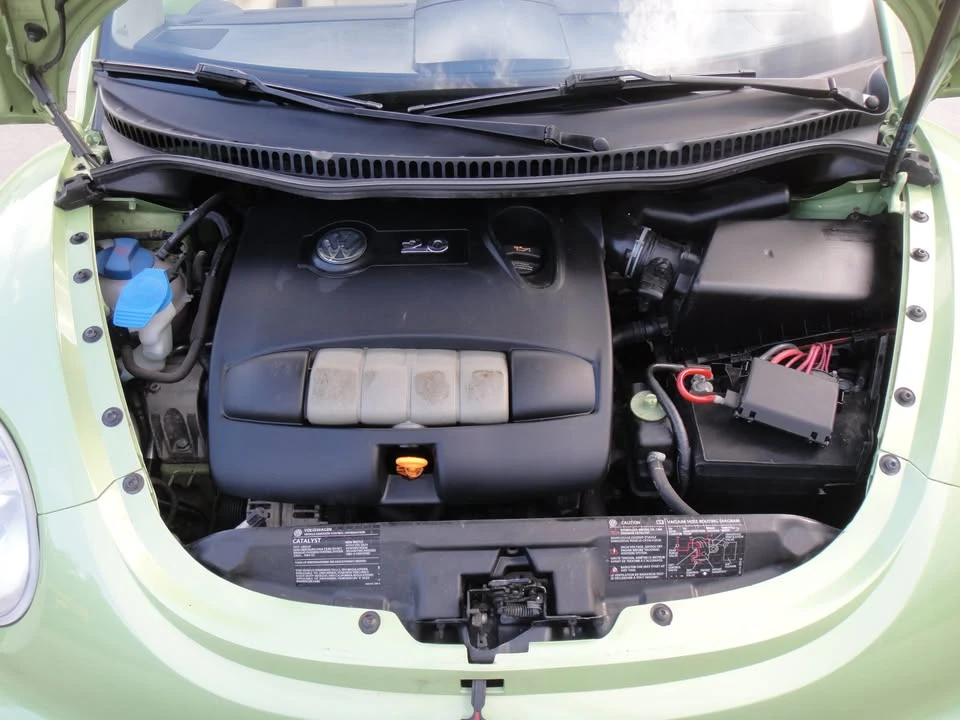 2004 Volkswagen New Beetle - Image 11 of 20