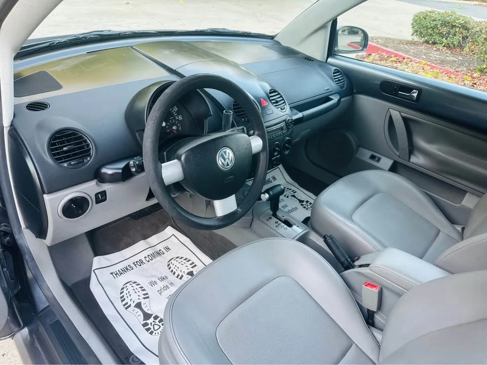 2004 Volkswagen New Beetle - Image 18 of 20