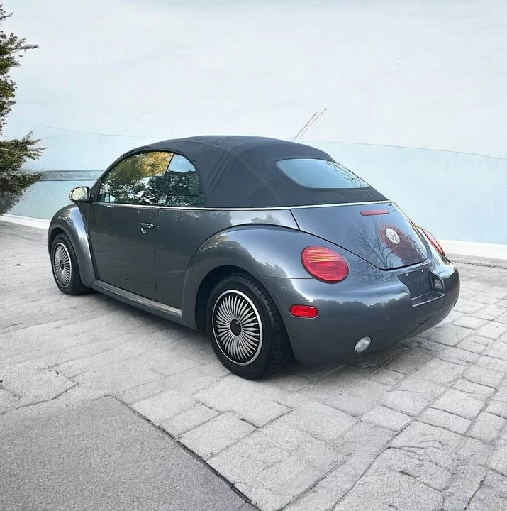 2004 Volkswagen New Beetle - Image 9 of 20