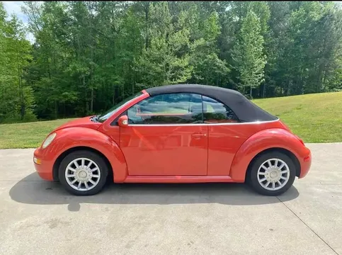 2004 Volkswagen New Beetle GL Convertible 2D