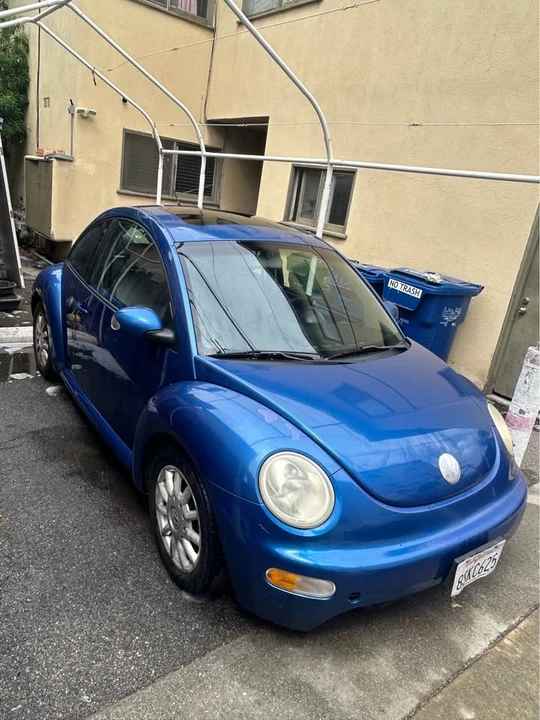 2004 Volkswagen New Beetle - Image 4 of 10
