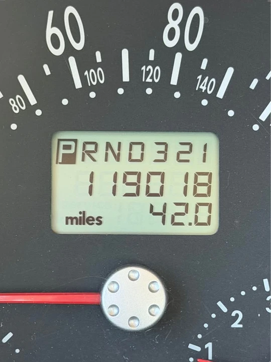 2004 Volkswagen New Beetle - Image 13 of 14