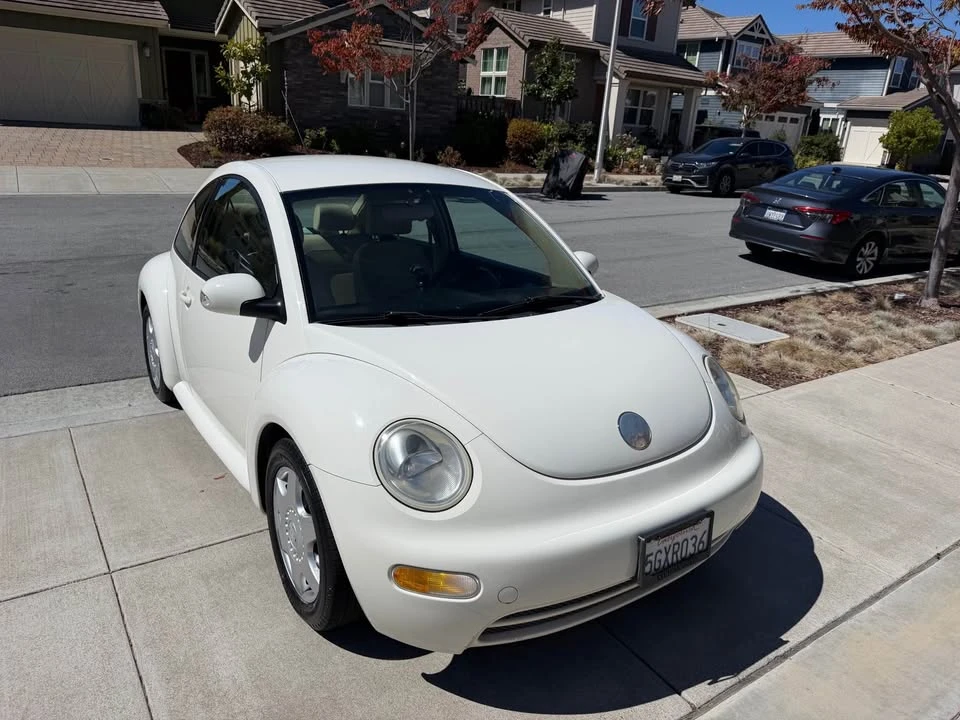 2004 Volkswagen New Beetle - Image 8 of 14