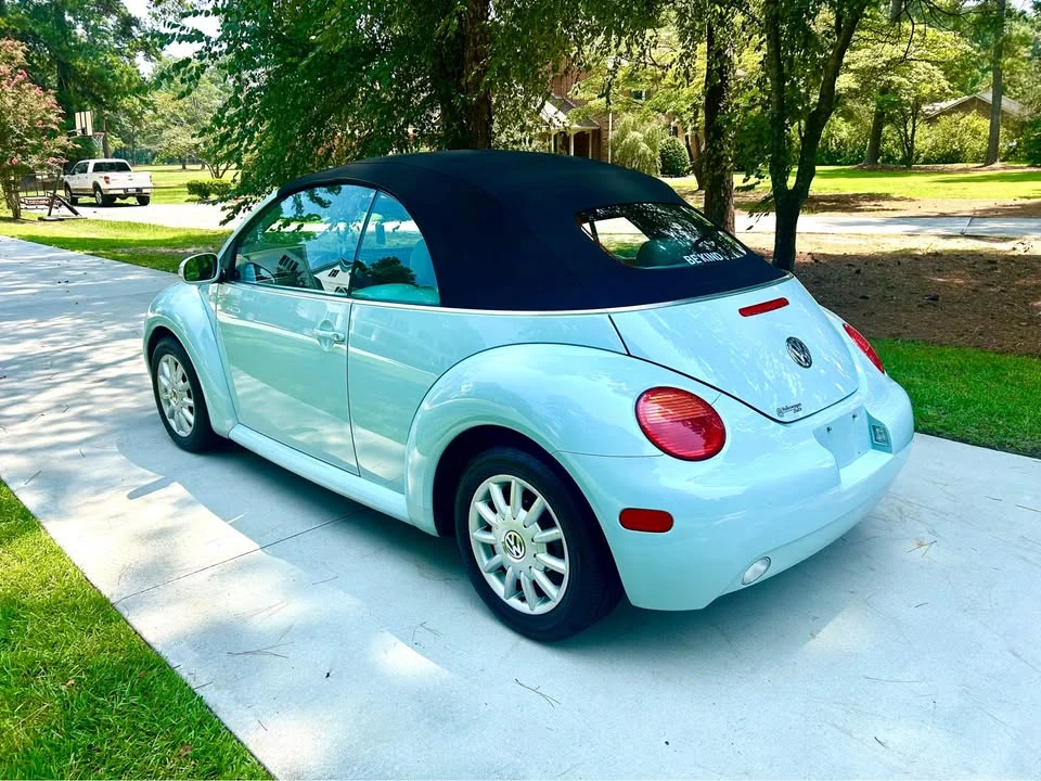 2004 Volkswagen New Beetle - Image 7 of 12