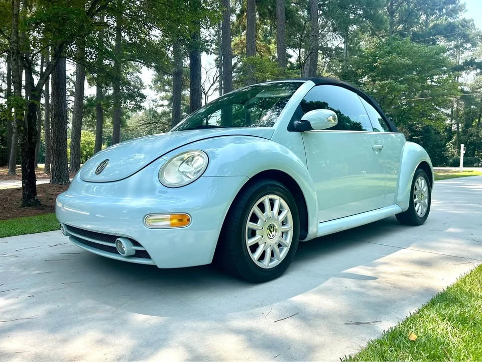 2004 Volkswagen New Beetle - Image 11 of 12