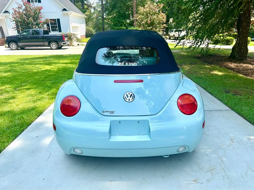 2004 Volkswagen New Beetle - Image 6 of 12