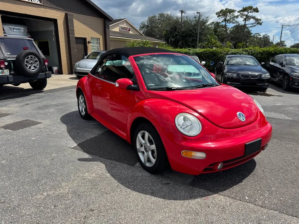 2004 Volkswagen New Beetle - Image 6 of 10