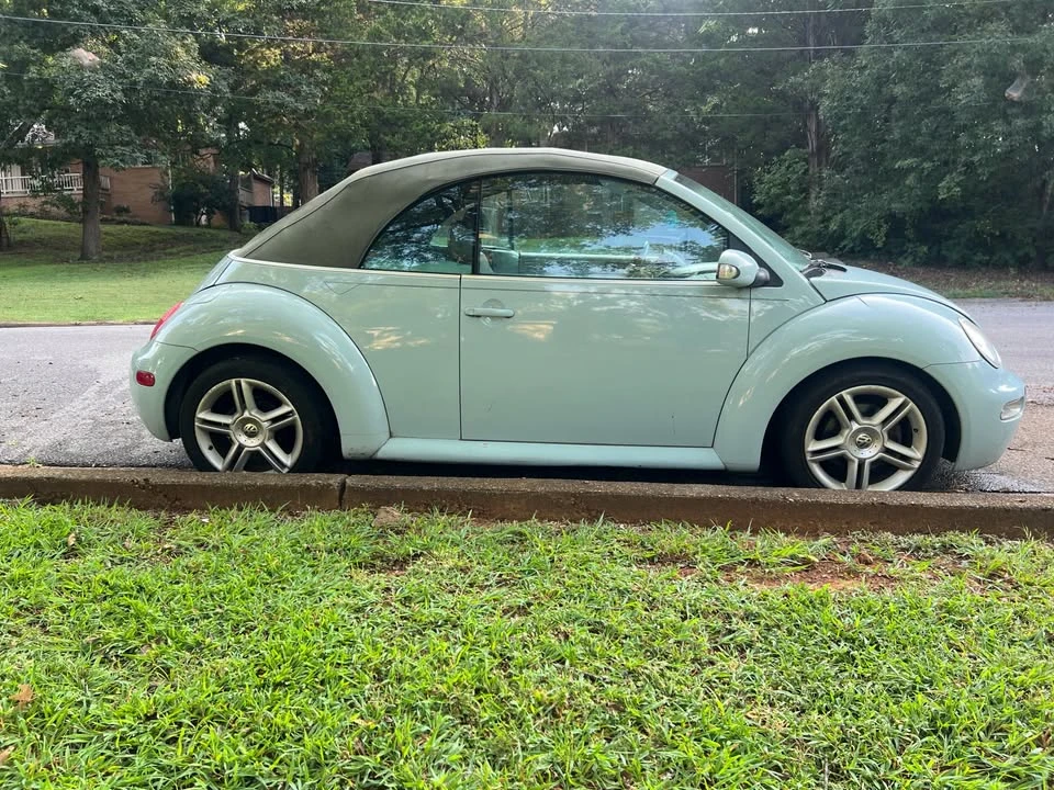 2004 Volkswagen New Beetle - Image 6 of 14