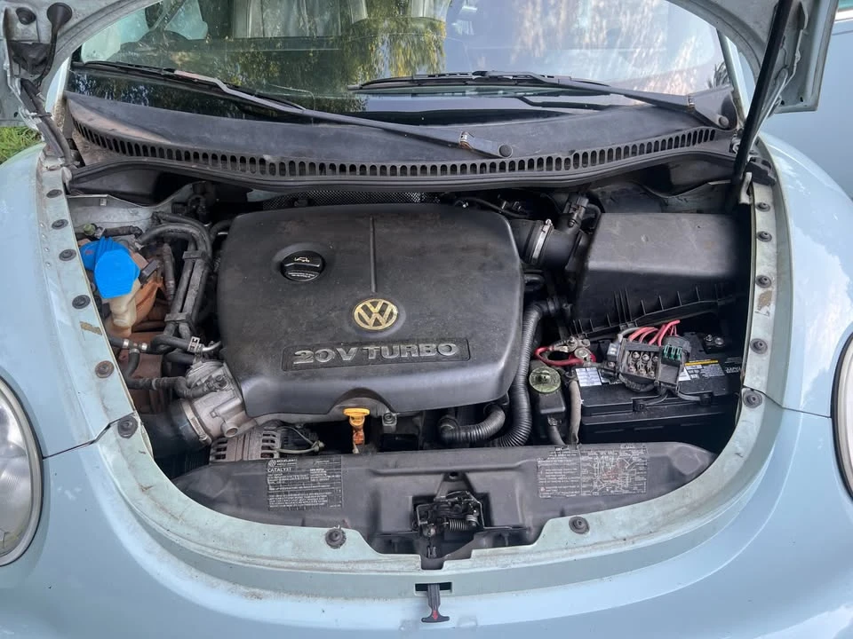 2004 Volkswagen New Beetle - Image 8 of 14