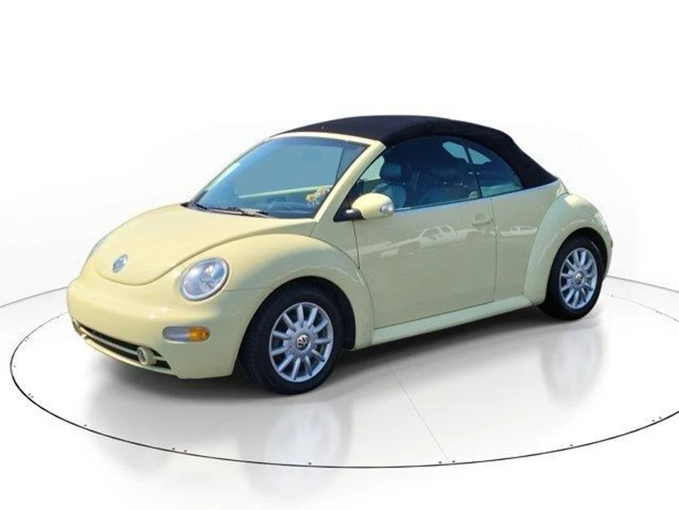 2004 Volkswagen New Beetle - Image 2 of 20