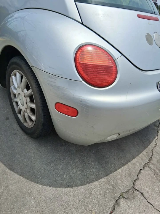 2004 Volkswagen New Beetle - Image 16 of 16
