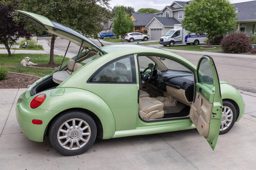 2004 Volkswagen New Beetle - Image 3 of 13
