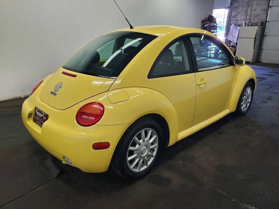 2004 Volkswagen New Beetle - Image 7 of 19