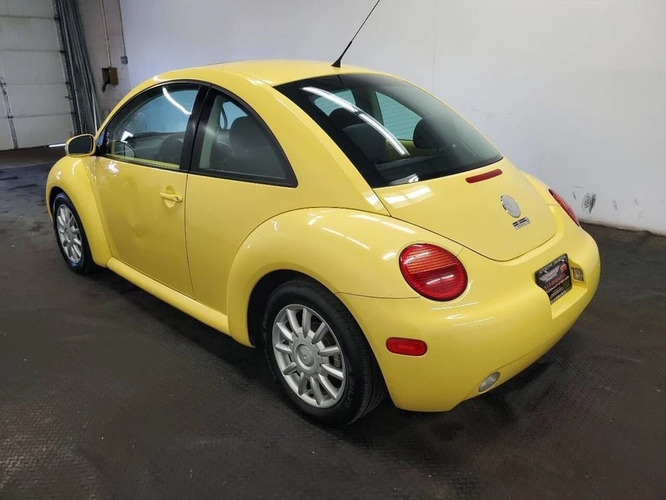 2004 Volkswagen New Beetle - Image 5 of 19