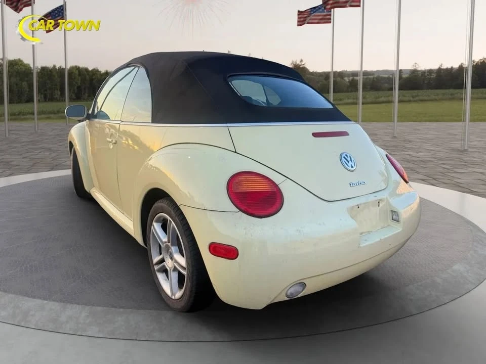 2004 Volkswagen New Beetle - Image 13 of 19