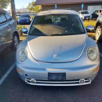 2004 Volkswagen New Beetle S