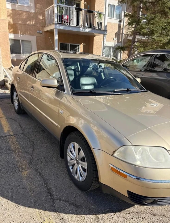 2004 Volkswagen Passat - Image 2 of 7