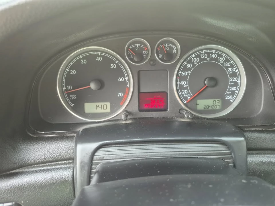 2004 Volkswagen Passat - Image 8 of 12