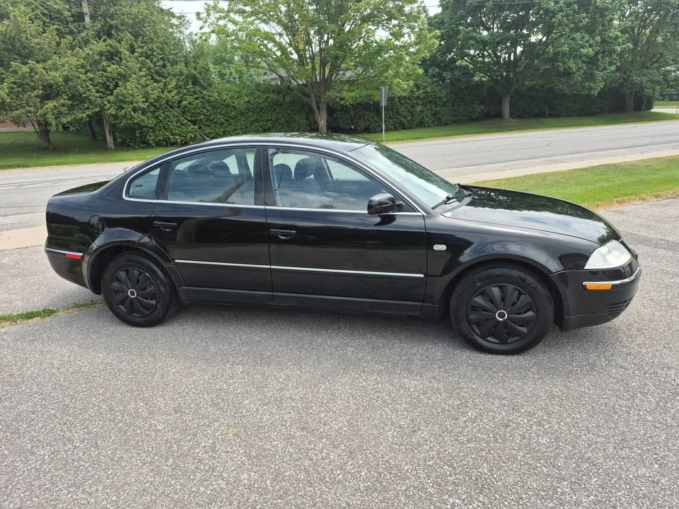 2004 Volkswagen Passat - Image 3 of 12
