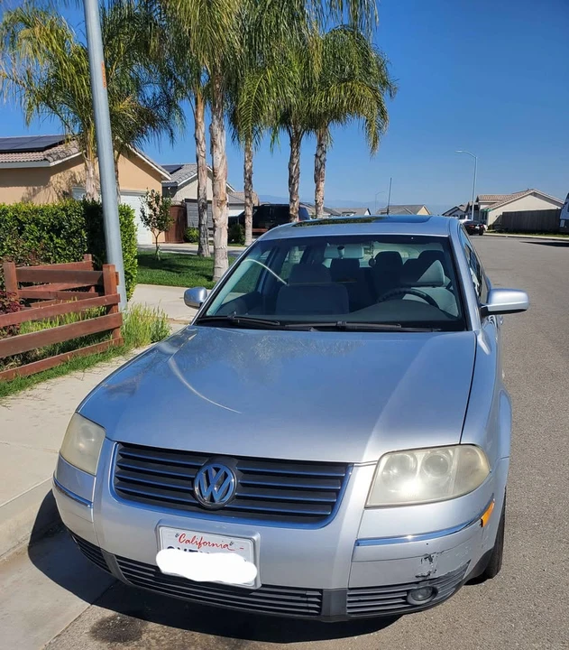 2004 Volkswagen Passat - Image 3 of 8