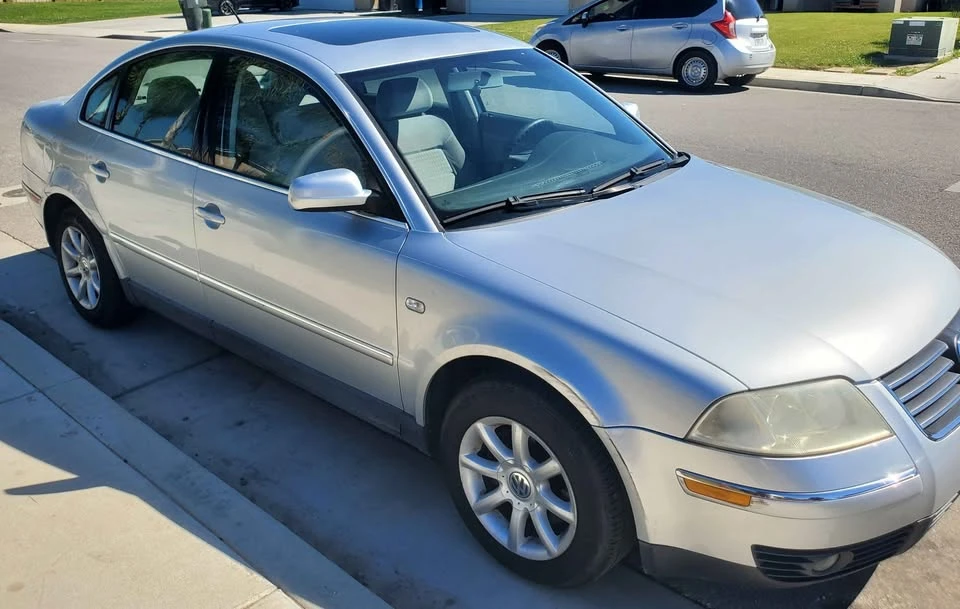 2004 Volkswagen Passat - Image 5 of 8
