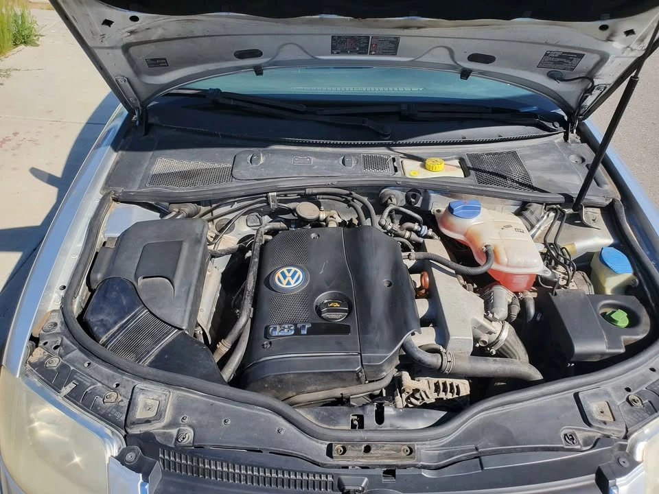 2004 Volkswagen Passat - Image 2 of 8