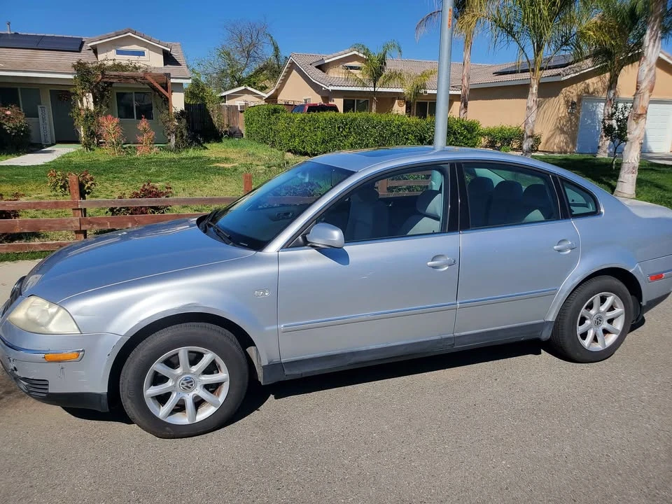 2004 Volkswagen Passat - Image 6 of 8
