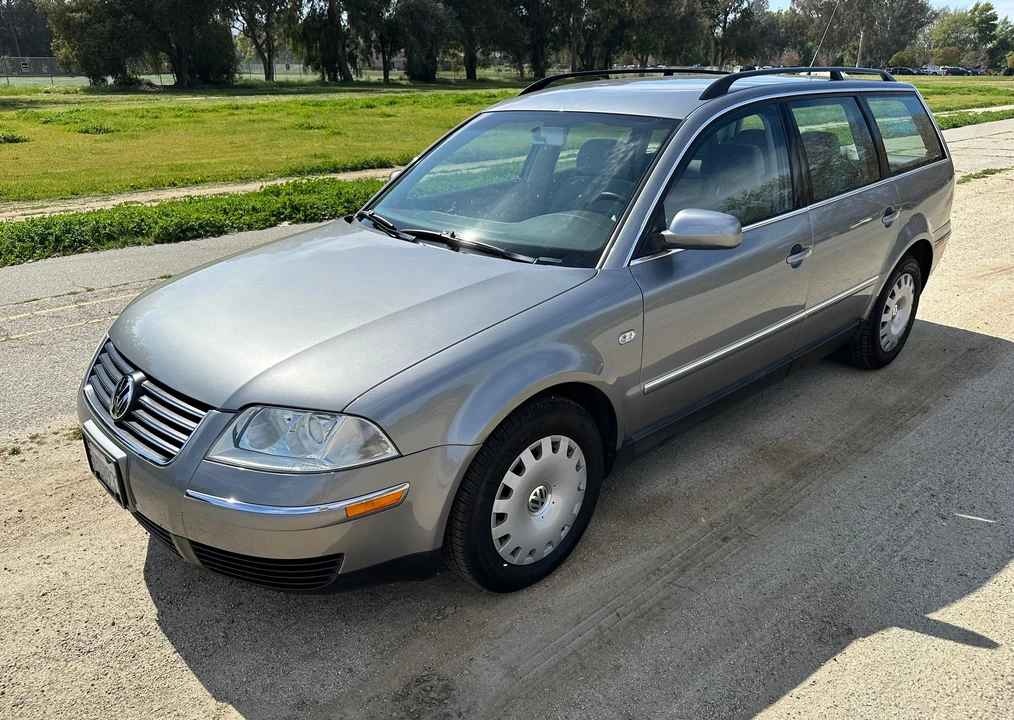 2004 Volkswagen Passat - Image 8 of 31