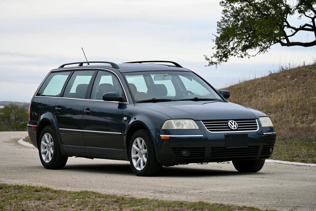 2004 Volkswagen Passat - Image 13 of 21