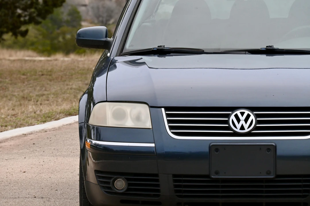 2004 Volkswagen Passat - Image 19 of 21