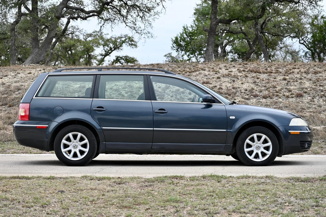 2004 Volkswagen Passat - Image 3 of 21