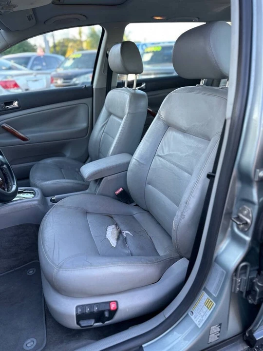 2004 Volkswagen Passat - Image 12 of 21