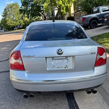 2004 Volkswagen Passat W8