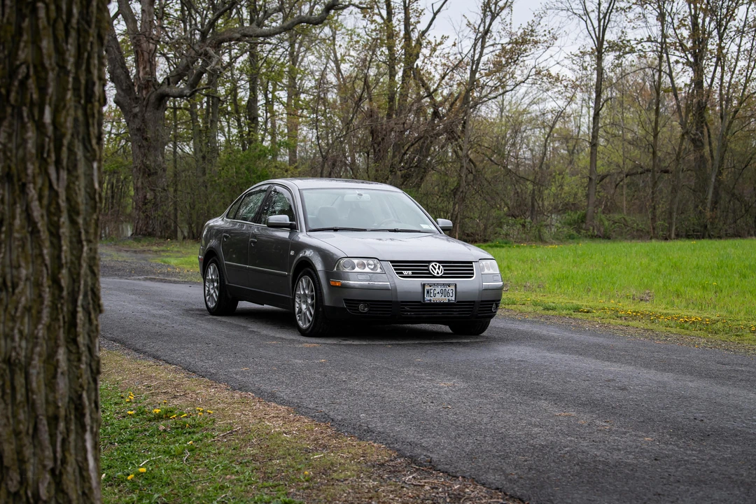 2004 Volkswagen Passat - Image 16 of 31
