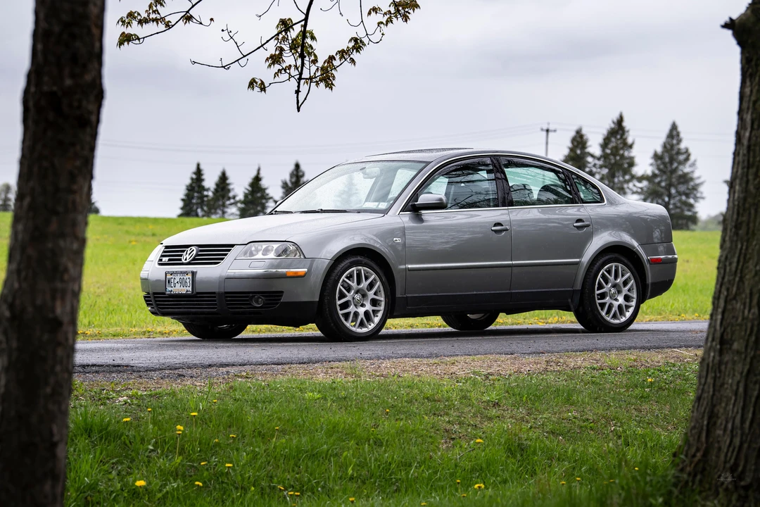 2004 Volkswagen Passat - Image 9 of 31