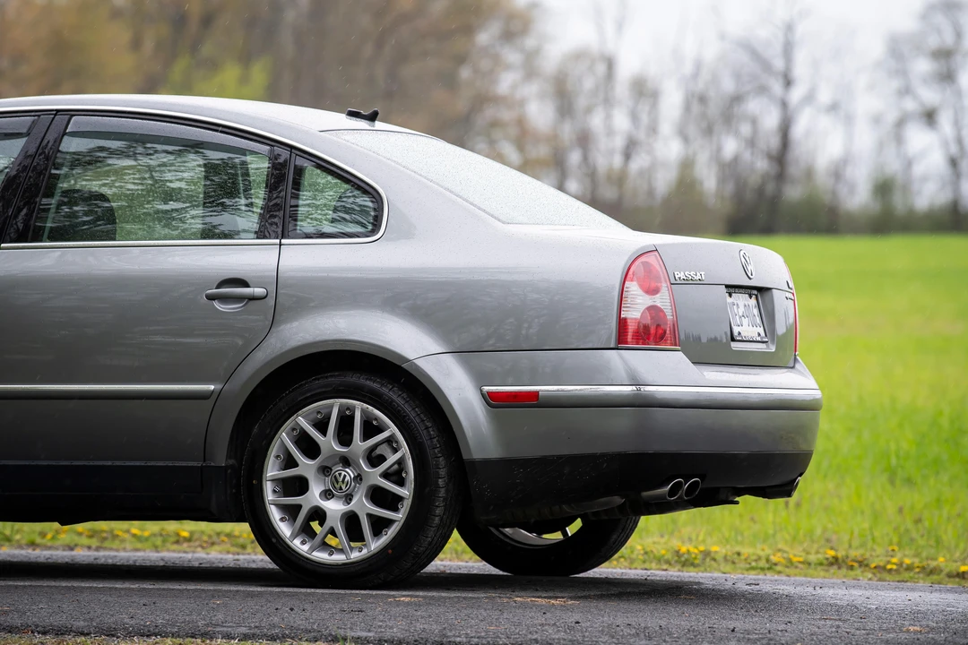 2004 Volkswagen Passat - Image 18 of 31