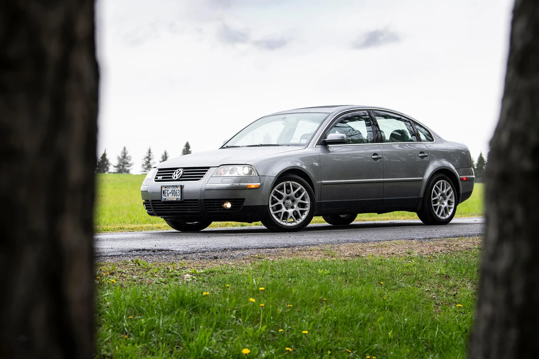 2004 Volkswagen Passat - Image 8 of 31